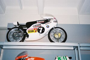 2005 MRSC Ausstellung Schräglage (29)