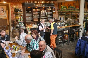 2016-04 KTM Werksbesuch (17)